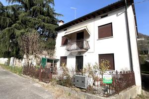 CASA SEMINDIPENDENTE A BASSANO DEL GRAPPA