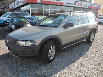 VOLVO XC70 2.4 D5 20v aut. AWD -omol. 7 POSTI-Is