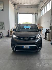 Toyota Proace Verso 177cv Automatico Black edition