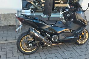 T Max 560 2023
