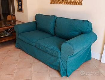 Divano Ikea sfoderabile verde.