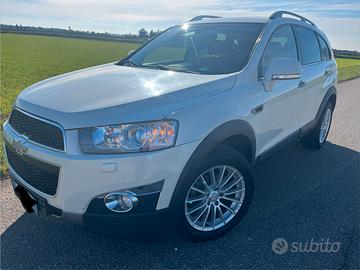 Chevrolet Captiva 7 posti /4x4/gancio traino