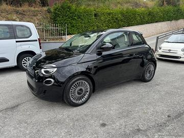 FIAT 500 Berlina Hybrid Icon