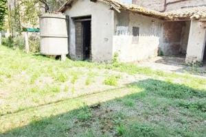 Cielo-Terra con scoperto e box auto, N/386