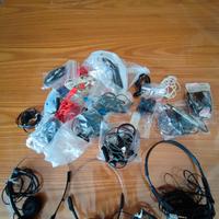 cuffie ed auricolari con spinotto