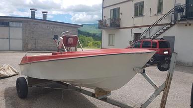 Barca in vetroresina