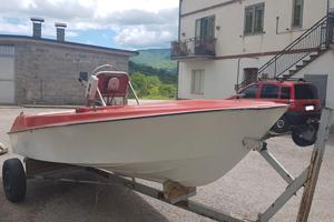 Barca in vetroresina