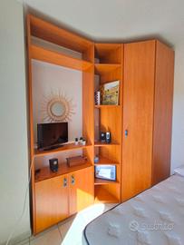 Angolo armadio + libreria