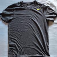 T-shirt Nike grigia 