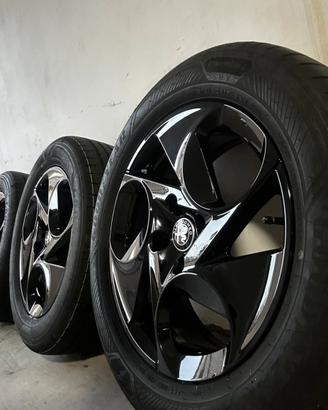 CERCHI E PNEUMATICI ALFA ROMEO JUNIOR