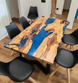 🌿 Tavoli artigianali in legno e resina 