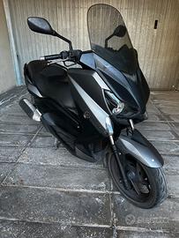 Yamaha xmax 250 anno 2015
