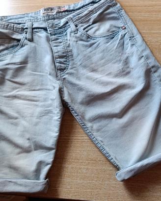 Jeans denim pantaloncini uomo Terranova.