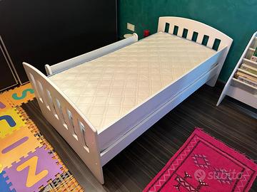 Lettino da bimbo/a bianco legno laccato