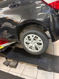 Cerchi in ferro con gomme invernali Yaris 2018