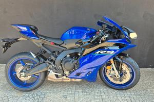 Yamaha YZF R9