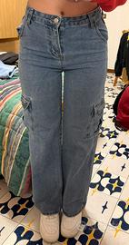 jeans con tasche laterali