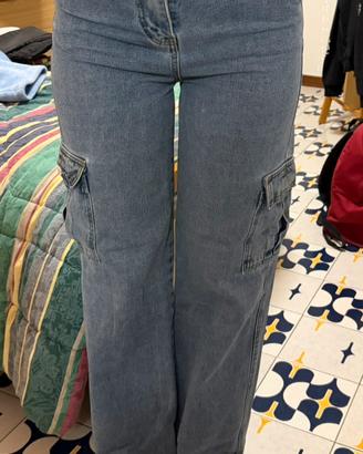 jeans con tasche laterali