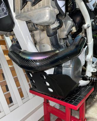 Protezione in carbonio per Husqvarna