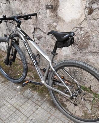 Trek X Caliber 8