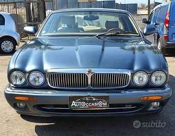 JAGUAR XJ8 EXECUTIVE 4.0 CV 285 ANNO 1998