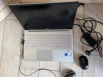 HP pavilion laptop 15-eg0xxx come nuovo