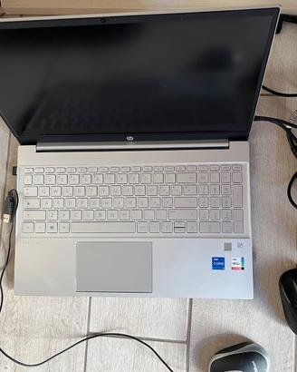 HP pavilion laptop 15-eg0xxx come nuovo