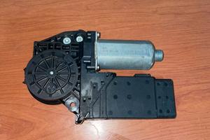 MOTORINO ALZACRISTALLI GOLF 4 LATO GUIDA