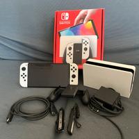Nintendo Switch OLED White + accessori e micro SD