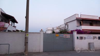 PRIVATO , in MANDURIA TARANTO località Specchiari