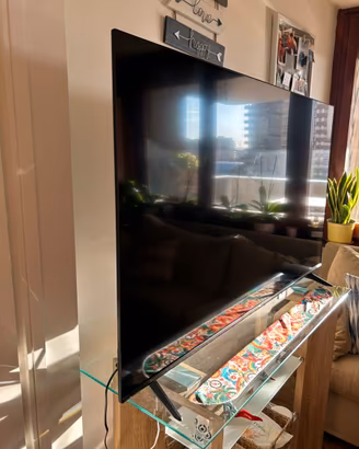 Televisione TCL 55’’ 4K QLED con schermo rotto