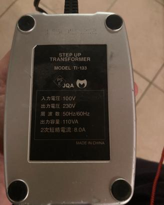 Trasformatore 110 V - 220 V