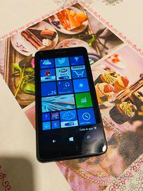 Microsoft Windows phone Lumia 640 usatao poco