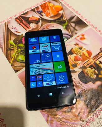 Microsoft Windows phone Lumia 640 usatao poco