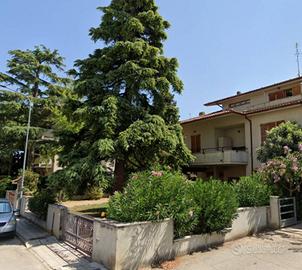 Appartamento con garage a Falconara Marittima (AN)