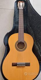 Chitarra con custodia