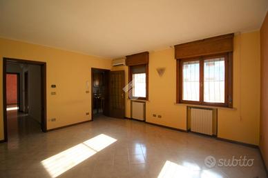 5 LOCALI A MARMIROLO