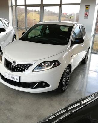 Lancia Ypsilon 1.0 FireFly 5 porte S&S Hybrid Gold