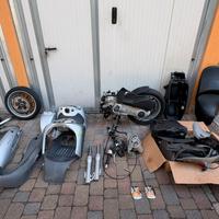 Blocco motore e ricambi vari - Piaggio Beverly 200