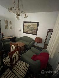 Divano e due poltrone