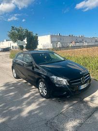 Top: Mercedes Classe A nera metallizzata