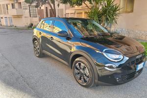 Fiat 600 Hybrid “La Prima” (full Optional)