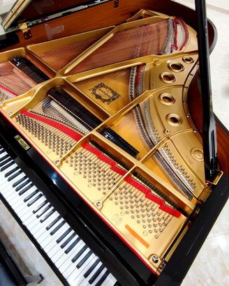 Pianoforte Yamaha C5