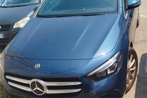 Mercedes Classe B (W247) 180d 