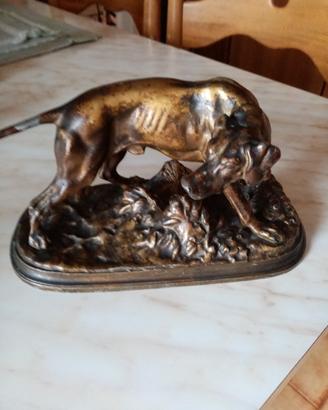 Cane da caccia in bronzo 