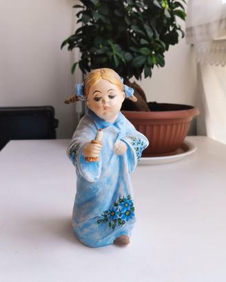 Statua Bambina in Pigiama - Mollica