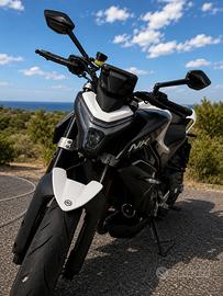 CF MOTO NK450 - SOLO 520 KM!