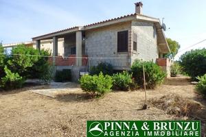 MANDRIOLA - VILLA libera 4 lati Giardino