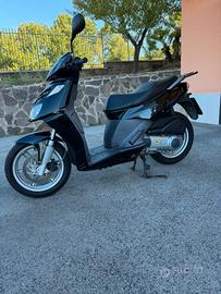 aprilia sportcity 125