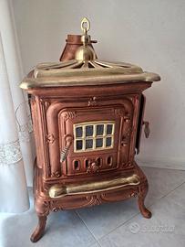 Stufa/cucina antica  - pezzo d'arredamento.